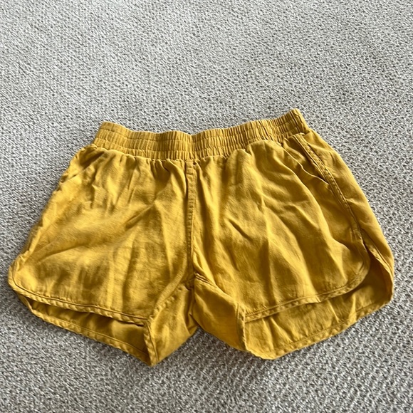 Beaton Linen Pants - Beaton linen Running Shorts Goldenrod Size Large